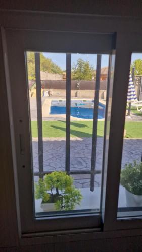 Chalet Con Piscina En Escalona
