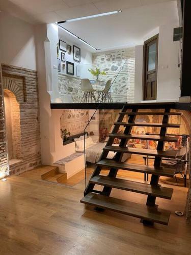 Apartamento Andimi, Hist�rico.