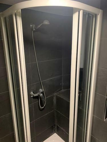 Apartamento Andimi, Hist�rico.