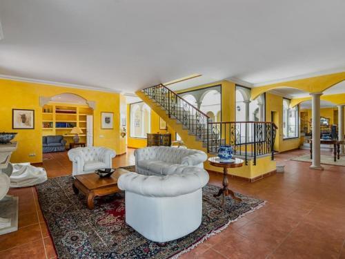 Villa Architectural Jewel Between Sea And Mountains