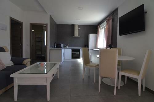 Sue�a Toledo