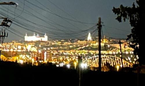 Sue�a Toledo