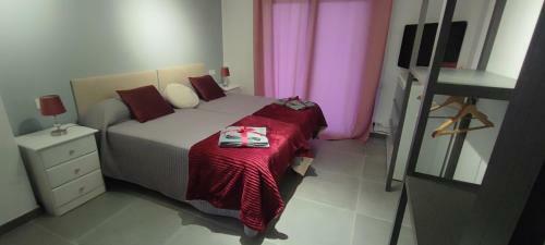 Sue�a Toledo