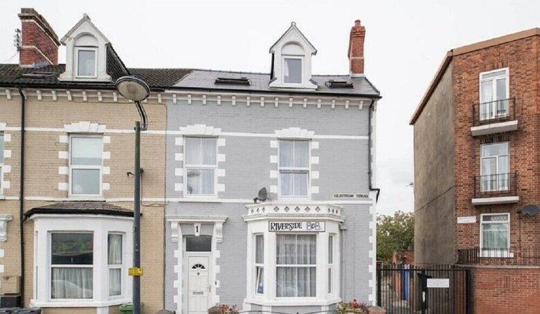 Riverside Bed And Breakfast