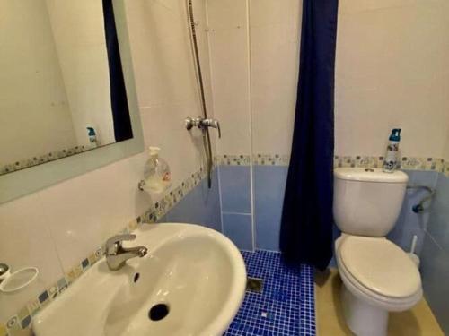 Pleasant Holiday Home In Torrevieja With Shared Pool
