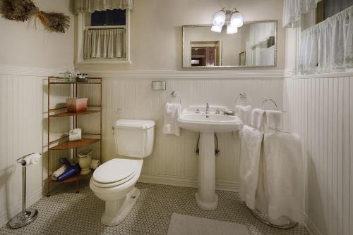 Royal Elizabeth Bed & Breakfast