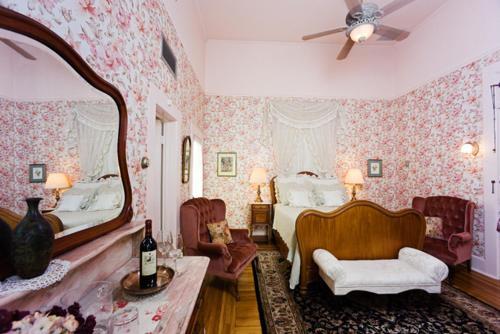 Royal Elizabeth Bed & Breakfast