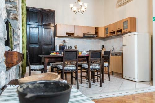 Old Palace Apartment