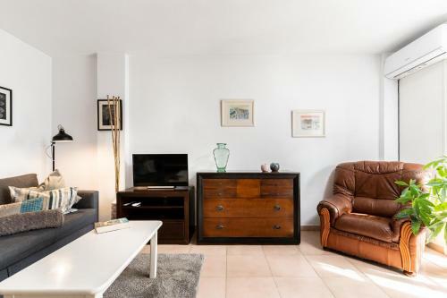 Lovely Apartment Next To The Beach
