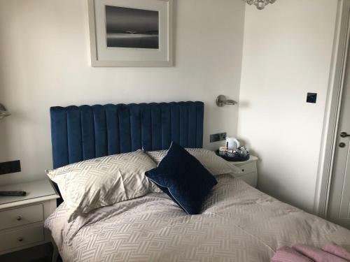 Lazy Waves Bed & Breakfast