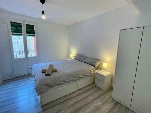 C�modo Apartamento A UNA Calle De La Catedral!