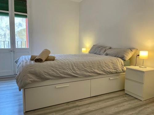 C�modo Apartamento A UNA Calle De La Catedral!