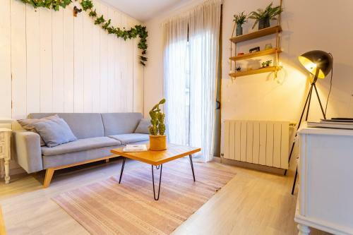 Cosy Apartment. 10min Walk To The Beach & Train