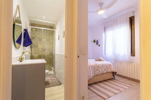 Cosy Apartment. 10min Walk To The Beach & Train