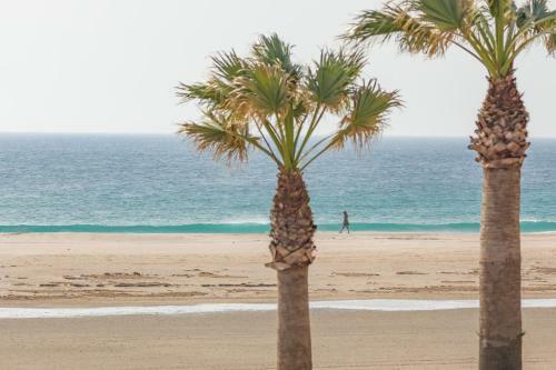 Apartamento Beachfront, Pool, Terrace & Wifi - *simplytarifa*
