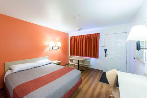 Motel 6 Reno West