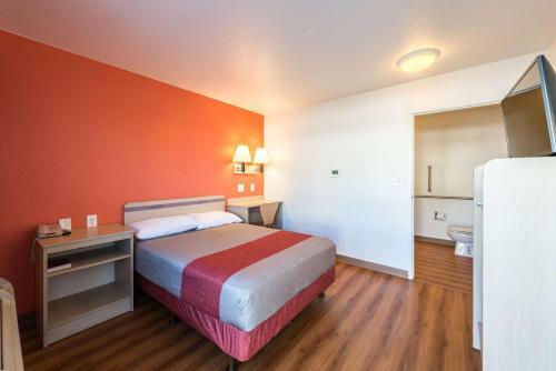 Motel 6 Reno West