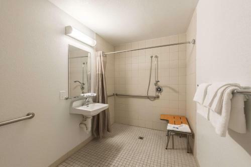 Motel 6 Reno West