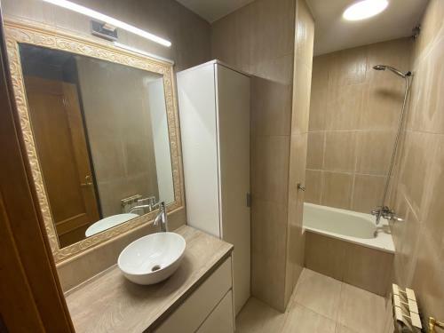 Apartamento Acogedor Piso En Sort Con Piscina
