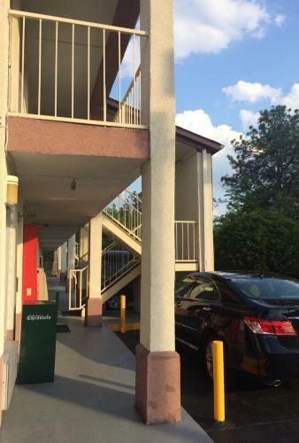 Western Motel