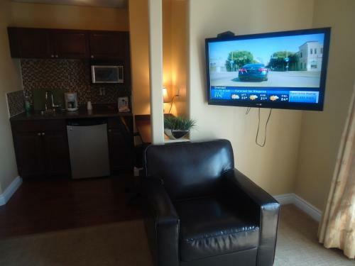 Posada Bayside Inn & Waterfront Suites