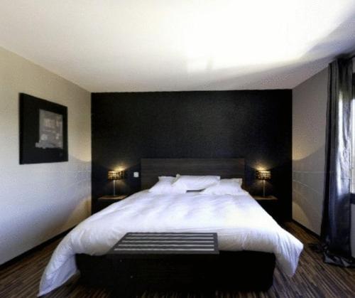Bhb Hotel
