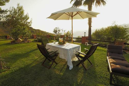 Villa El Pino: With Private Pool