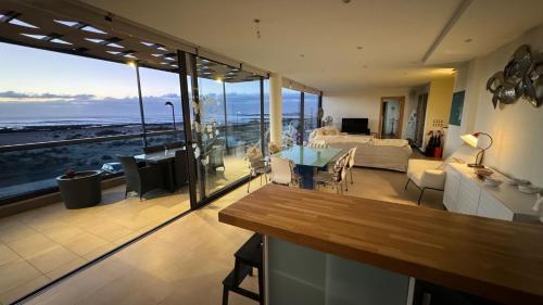 Apartamento La Casa De La Playa-best Ftv Views, By Comfortable Luxury