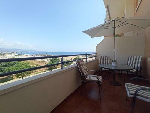 Precioso Apartamento Con Terraza Frente Al Mar