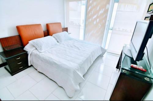 Apartamento Con Terraza Frente Al Mar