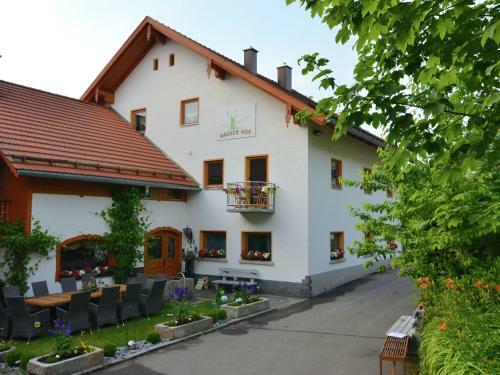 Cushy Apartment With Jacuzzi, Sauna, Solarium, Bbq, Balcony