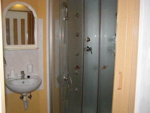 Hostal Penzion Borovice