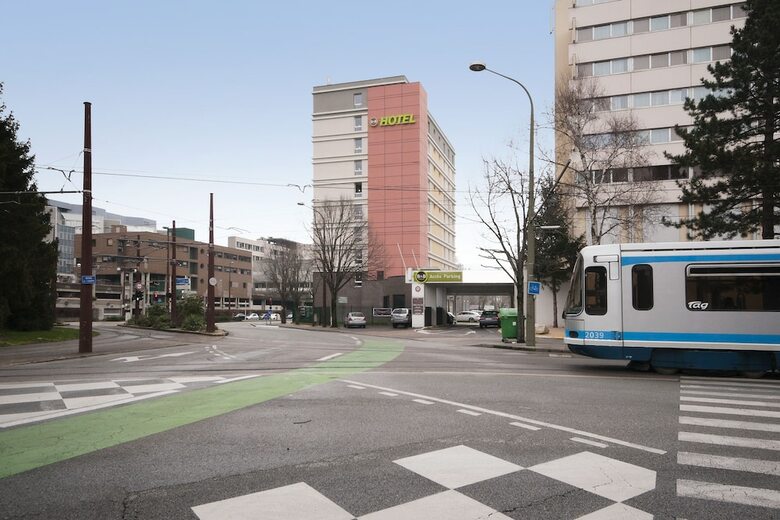 Hotel B&B Grenoble Centre Alpexpo