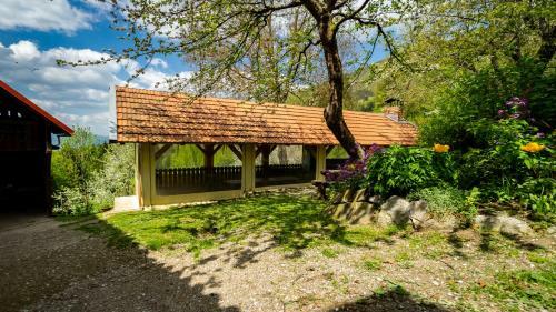 Hostal Planinarski Dom Skrad