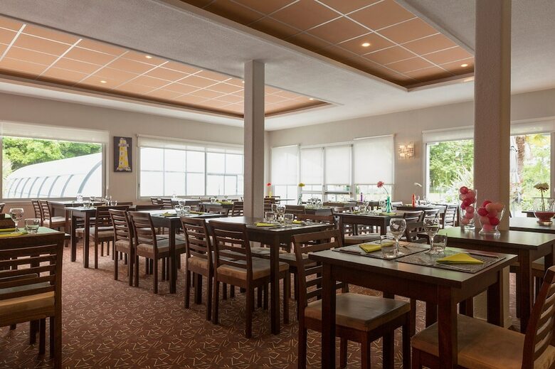 Hotel Du Golf De Saint Laurent