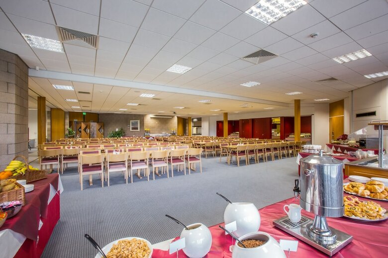Hotel Agnes Blackadder Hall - Campus Accommodation