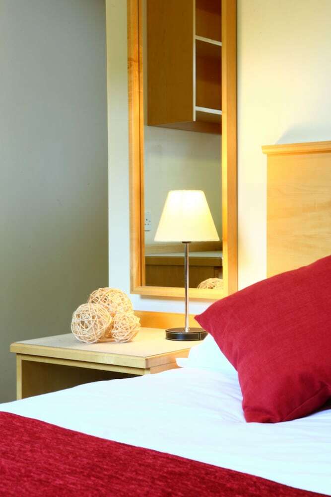 Hotel Agnes Blackadder Hall - Campus Accommodation
