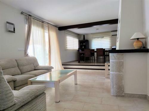 Pla Del Mar Villa