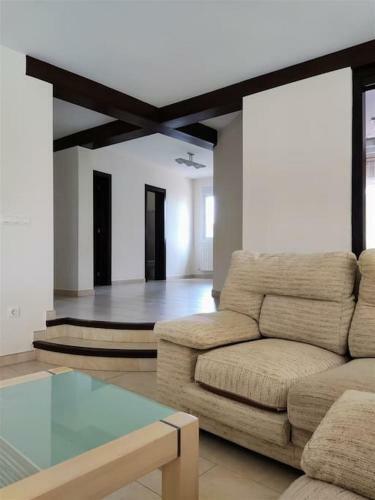 Pla Del Mar Villa