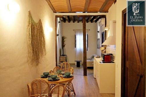 Apartamento Patio De Los Angeles