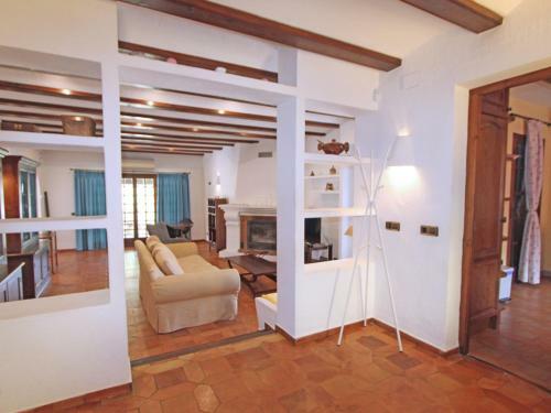 Villa Moraira, 4 Dormitorios, 8 Personas - Es-216-12