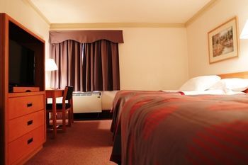 Hotel Tamarack Motor Inn