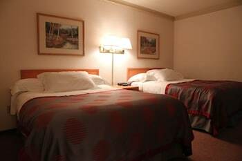 Hotel Tamarack Motor Inn