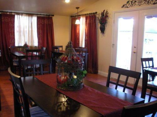 Posada Travel Inn & Suites Victorville