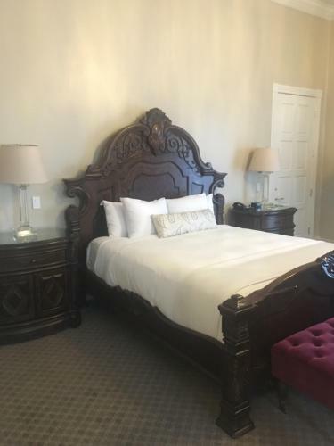 Posada Travel Inn & Suites Victorville