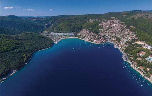 Holiday Home Gondolici Cr