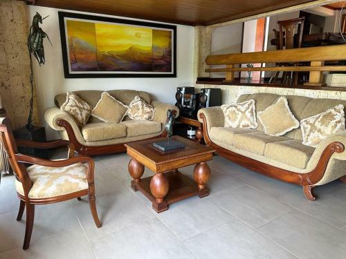 Casa Chalet En Lagos Del Cacique