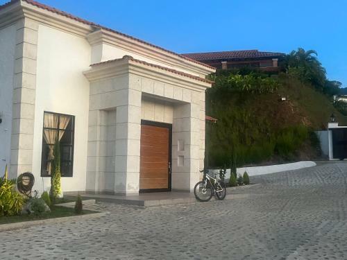 Villa Venecia Colonial