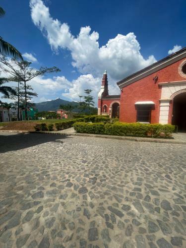 Villa Venecia Colonial