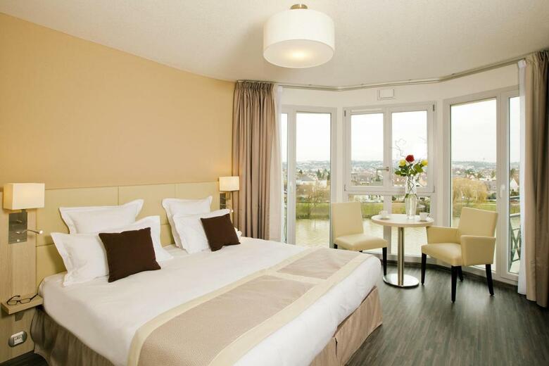 Aparthotel Residhome Neuilly Bords De Marne